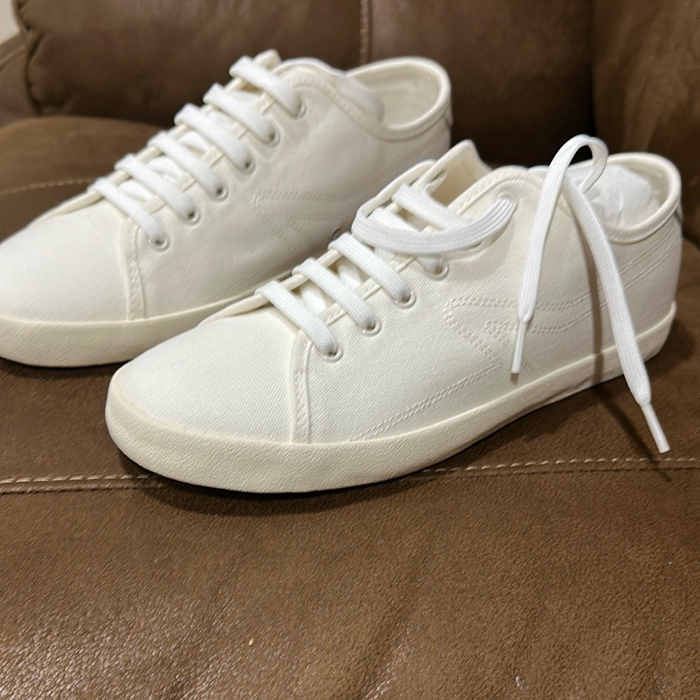 Women’s new in box Rag & Bone white court sneaker size 10.5/11